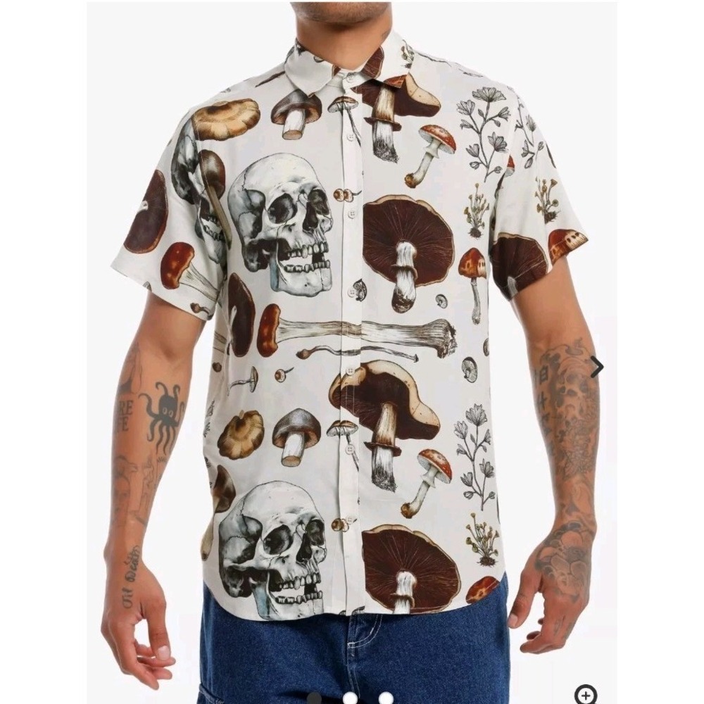 Hot Topic Men's Mushrooms & Skulls All Over Print Woven Button Up Sz XL Festival